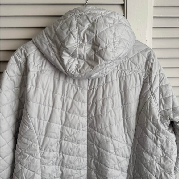 L.L. Bean Women's 2XL Primaloft Coat with Fleece Lining - Picture 5 of 15